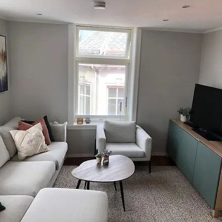 Apartment Sentral Med Fantastisk Utsikt! *