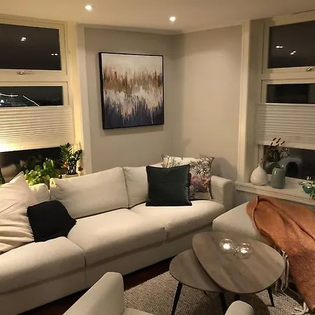 Sentral Med Fantastisk Utsikt! *