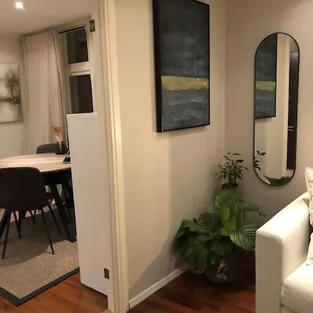 Sentral Med Fantastisk Utsikt! Apartment